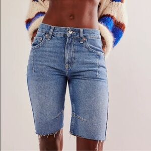 NWT WE THE FREE Ghost Town High Rise Long Jorts Raw Hem Size 28